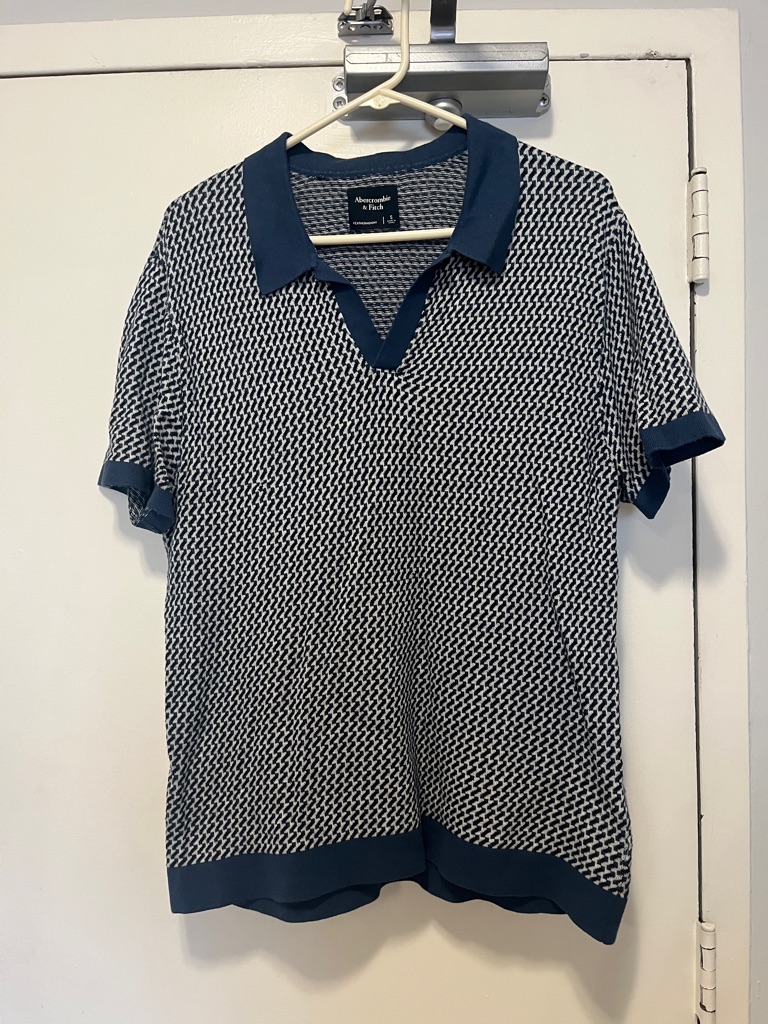 Abercrombie & Fitch Blue And White Geometric Knit Polo - Men